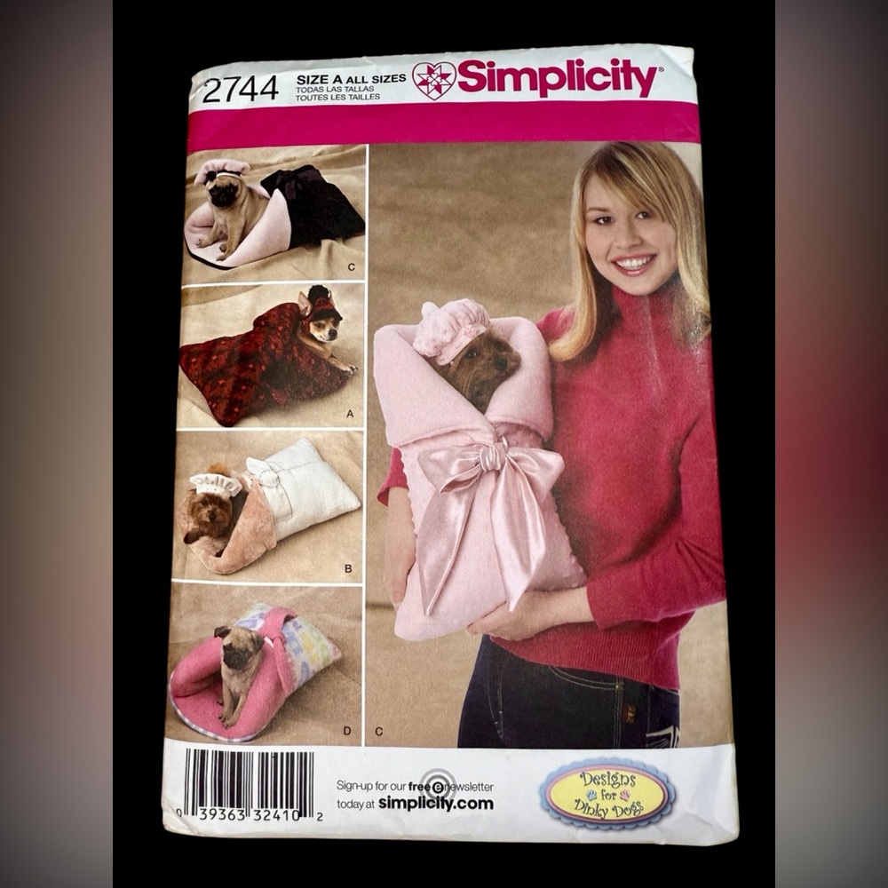 UNCUT Dog carrier & bed AND Beret and Bonnet! Simplicity Sewing Pattern #2744